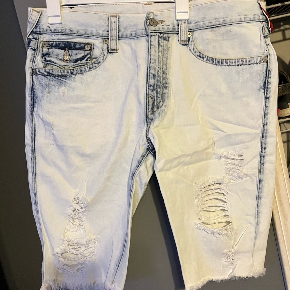 Mens true religion shorts size 36